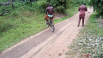 Okonkwo Gave The Village Slay Queen A Lift With His Bicycle Fucked Her Outdoor