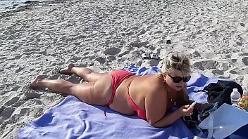 Naked Big Boobs Public BBW Playing Hot