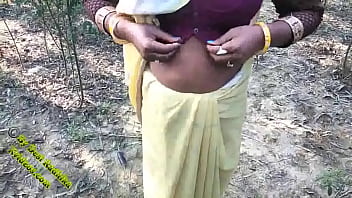 Indian Outdoor Desi Sex In Jungle