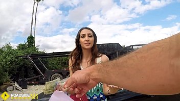 Roadside Spicy Latina Fucks A Big Dick To Free Her Car